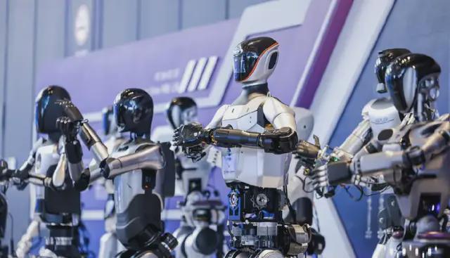必一運動科技：人工智能大會2024：開啟人形機器人之戰(圖1)