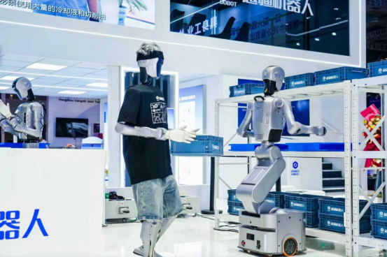 從機械臂到人形機器人越疆機器人具身工業率先登場(圖2)