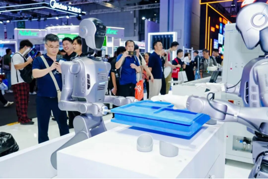 從機械臂到人形機器人越疆機器人具身工業率先登場(圖3)