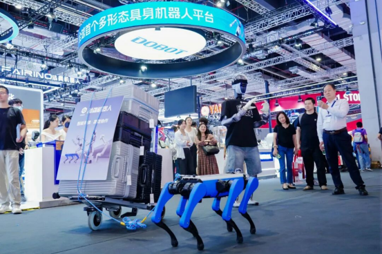 從機械臂到人形機器人越疆機器人具身工業率先登場(圖8)